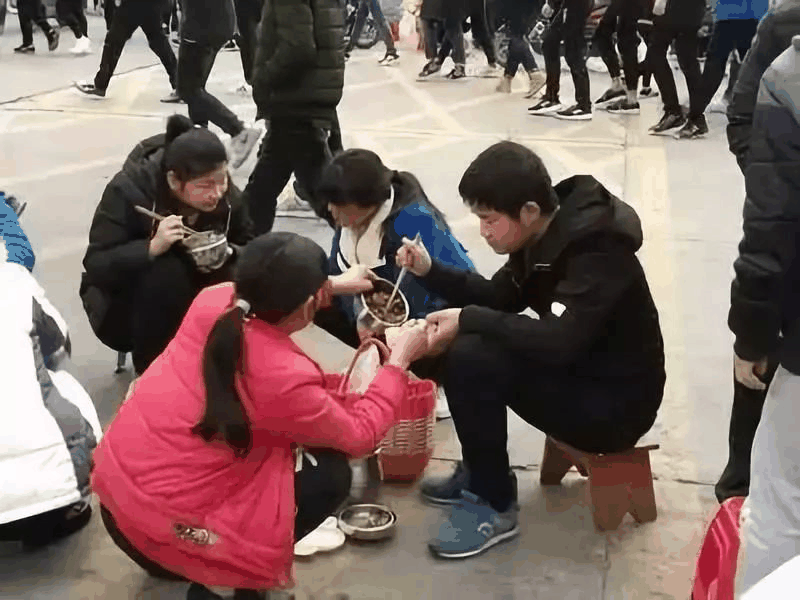 教育的真相：每個(gè)優(yōu)秀孩子的背后，都是父母的奮力托舉！
